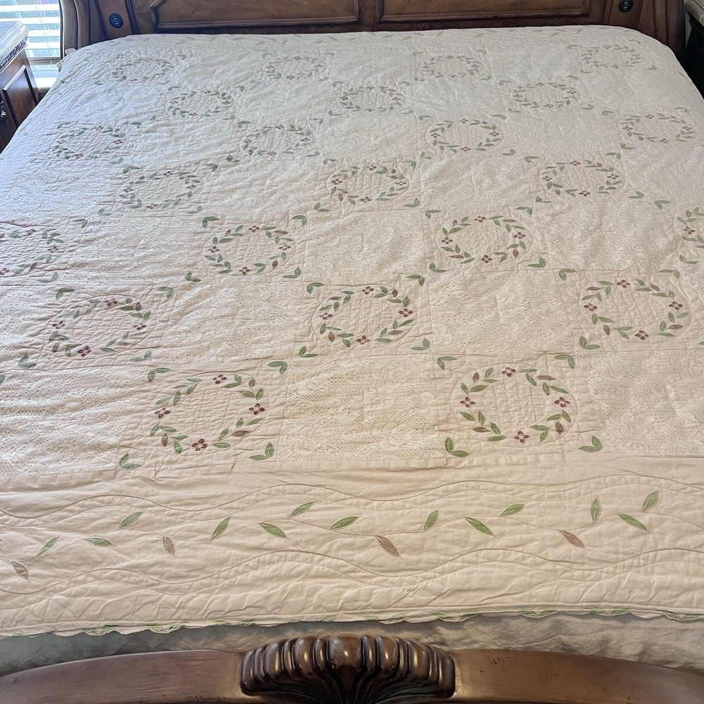 Vintage Quilt Embroidery Botanical Lace Flowers 81"x83" Set With 3 Pillow Covers - Picture 2 of 16